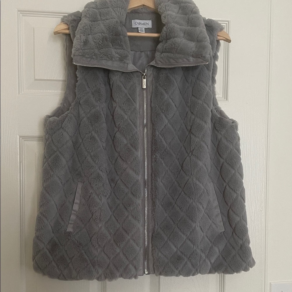 Carmen Gray Quilted Women's Vest